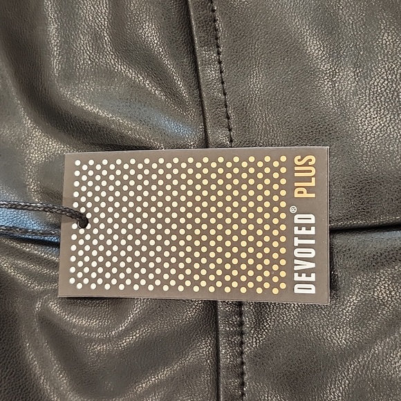 COPY - Faux Leather Pants.  Brand New. 4X - Picture 3 of 4